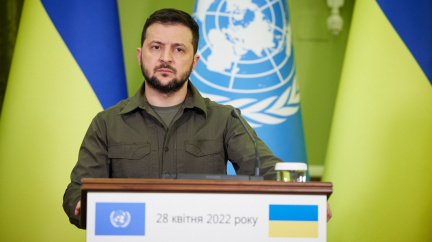 Ukrajinci nemají jinou alternativu, než bojovat a vyhrát, řekl Zelenskyj