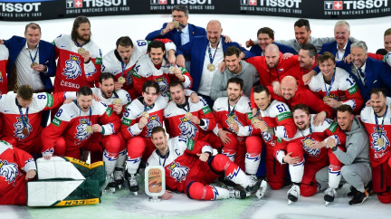 Čeští hokejisté mají po 10 letech medaili. V boji o bronz porazili Američany 8:4