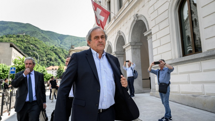 Žádného finančního podvodu jsme se nedopustili, tvrdí Platini a Blatter