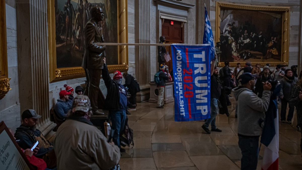 Útok na Kapitol byl vyvrcholením pokusu o převrat, řekl šéf vyšetřovacího výboru