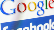 Facebook, Google a další se zavázaly k důslednějšímu boji proti dezinformacím
