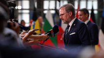 „Od Islandu po Ukrajinu.“ Tématem summitu EU v Česku může být širší Evropa, řekl Fiala