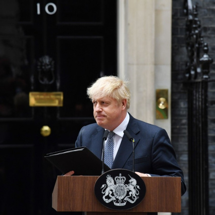 Britský premiér Johnson končí jako lídr konzervativců