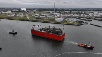 Kapacita v nizozemských LNG terminálech pokryje asi třetinu spotřeby plynu ČR