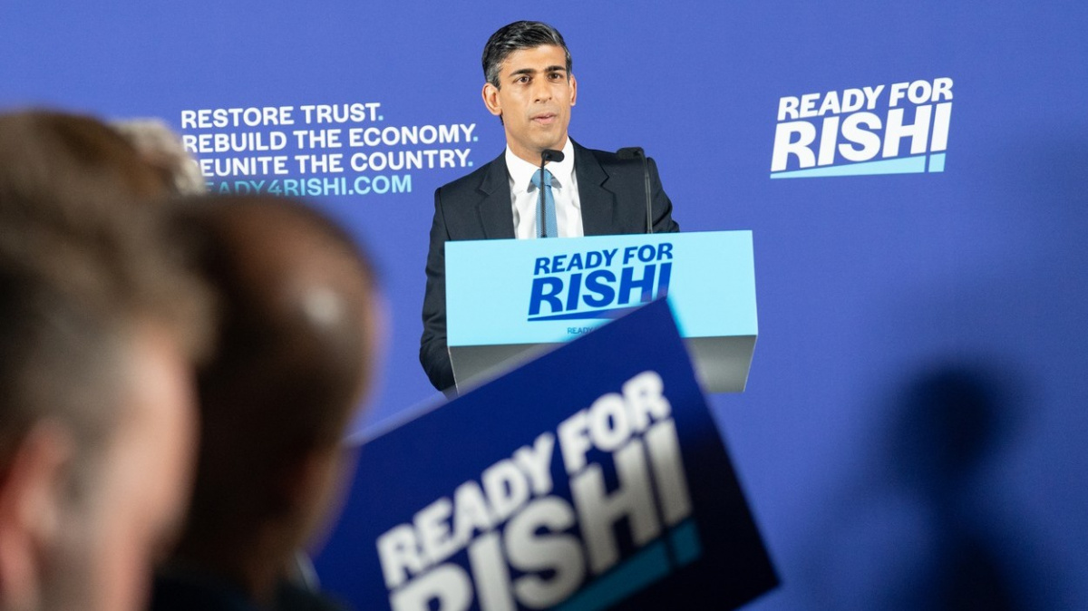 V boji o post lídra britských konzervativců a premiéra zbývá šest kandidátů