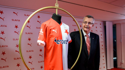 Slavia i Sparta využijí výjimky a pozvou na stadion děti