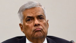 Novým srílanským prezidentem je dosavadní premiér. Uklidní to dav?