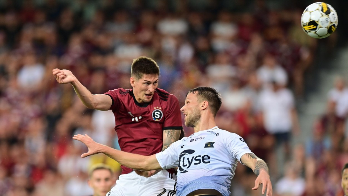 Druhé předkolo EKL: Slavia porazila St Joseph’s 4:0, Sparta hrála se Stavangerem 0:0