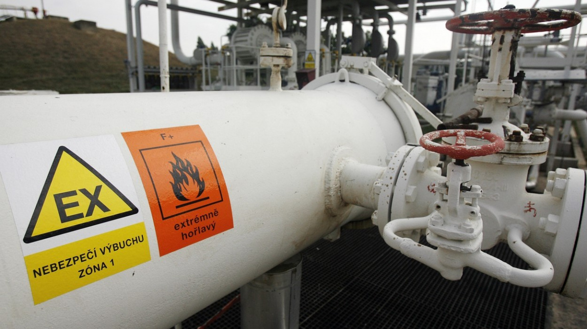 Slovnaft zaplatil, ropa opět teče, do Česka ale dodávky obnoveny nebudou