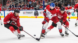 Česká hokejová dvacítka prohrála s domácí Kanadou a na MS poprvé nebodovala