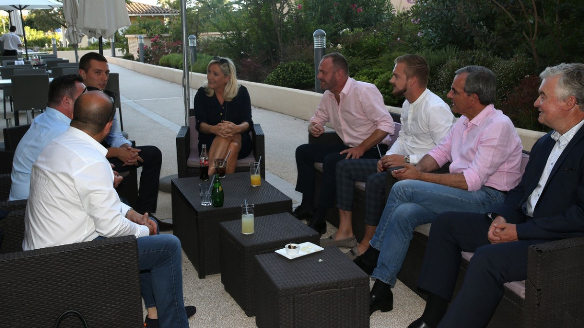 Ve Francii se hnuly ledy: Kevinové to dotáhli do parlamentu