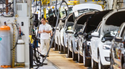 Škoda Auto odhalila svou vizi elektromobility. Podívejte se na její SUV Vision 7S (VIDEO)