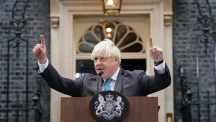 Britský ministerský předseda se vrací ke svému pluhu