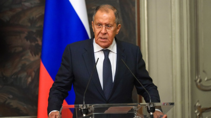 Lavrov kritizoval Západ za neplnění slibů i novou britskou premiérku
