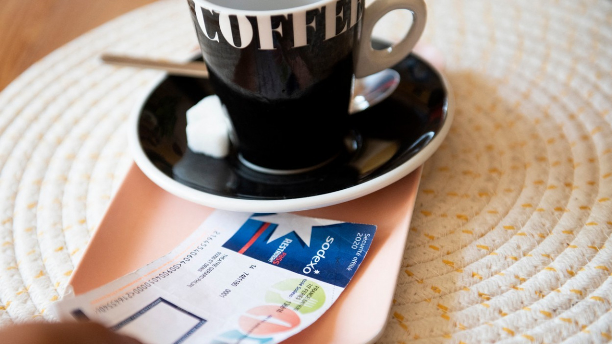 Antimonopolní úřad udělil stravenkovým firmám více než čtvrtmiliardovou pokutu