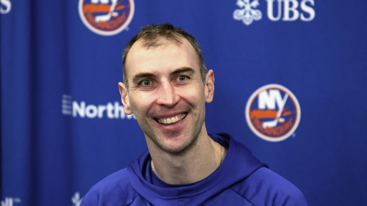 Slovenský hokejový obr Chára po 24 sezonách v NHL ukončil kariéru