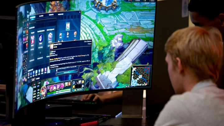 Covid pomohl: Vývojáři her v ČR loni zvýšili zisk o 14 procent na 2,08 miliardy korun