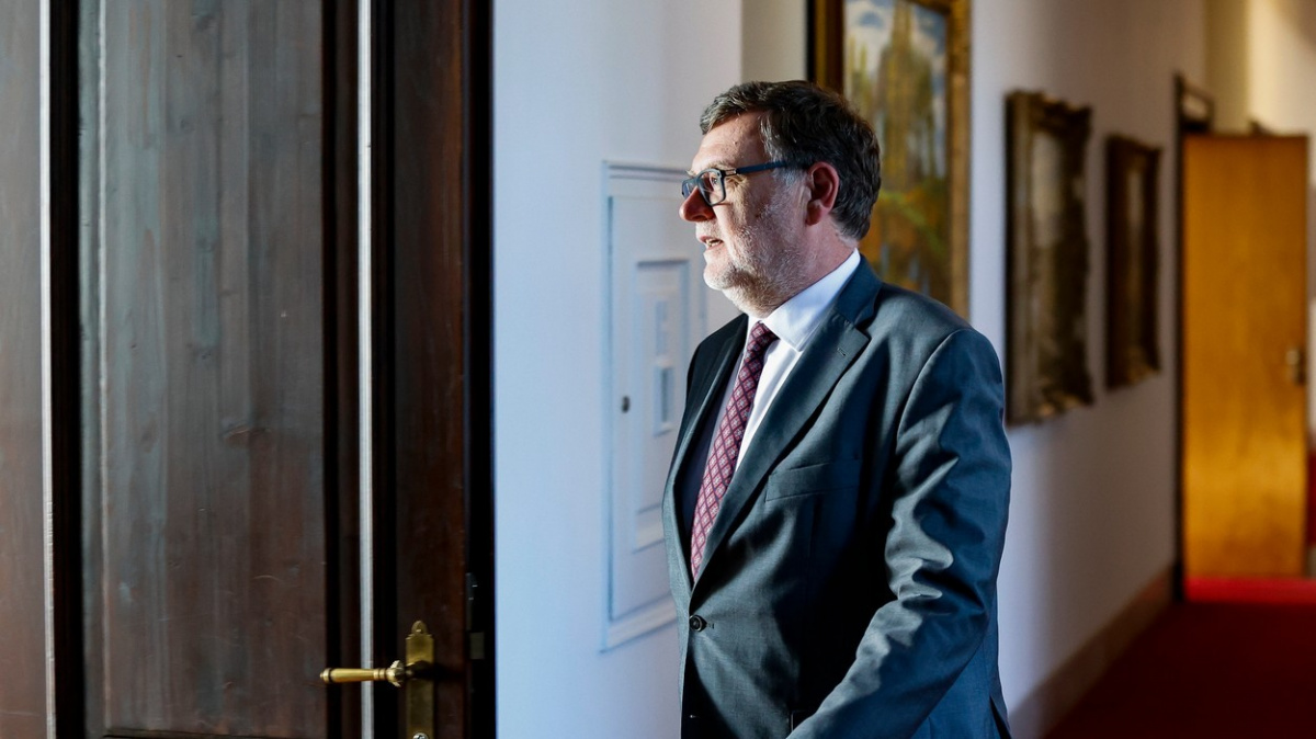 Vzala vláda zpátečku? Daň z neočekávaných zisků má platit až od příštího roku