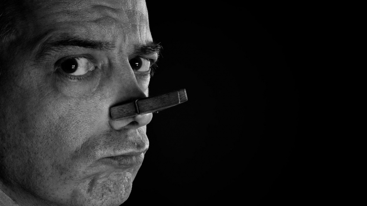 Hygienická chudoba: Lidé se stydí chodit do práce, protože nemají na mýdlo a zapáchají