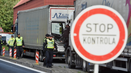 Kvůli nelegální migraci prodlouží Česko kontroly na hranicích se Slovenskem do 12. prosince