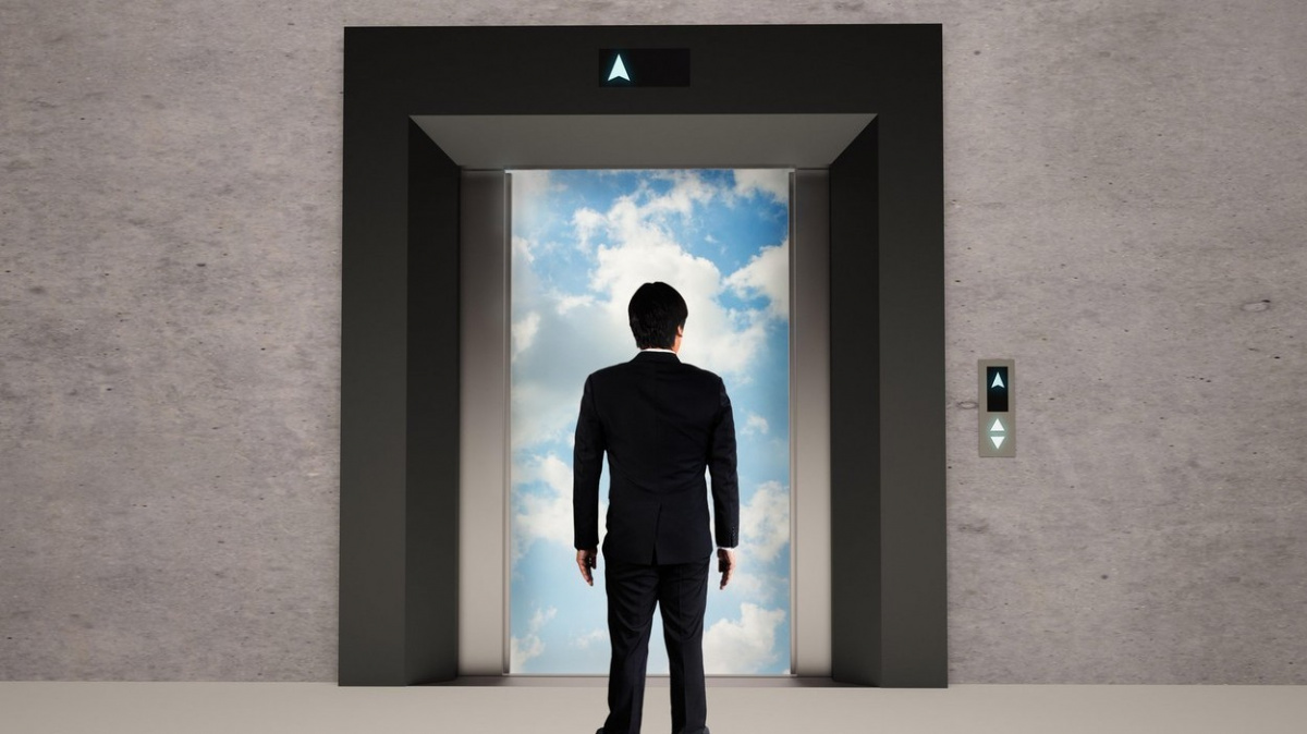 Při výpadcích proudu pomáhají kápézetky ve výtazích