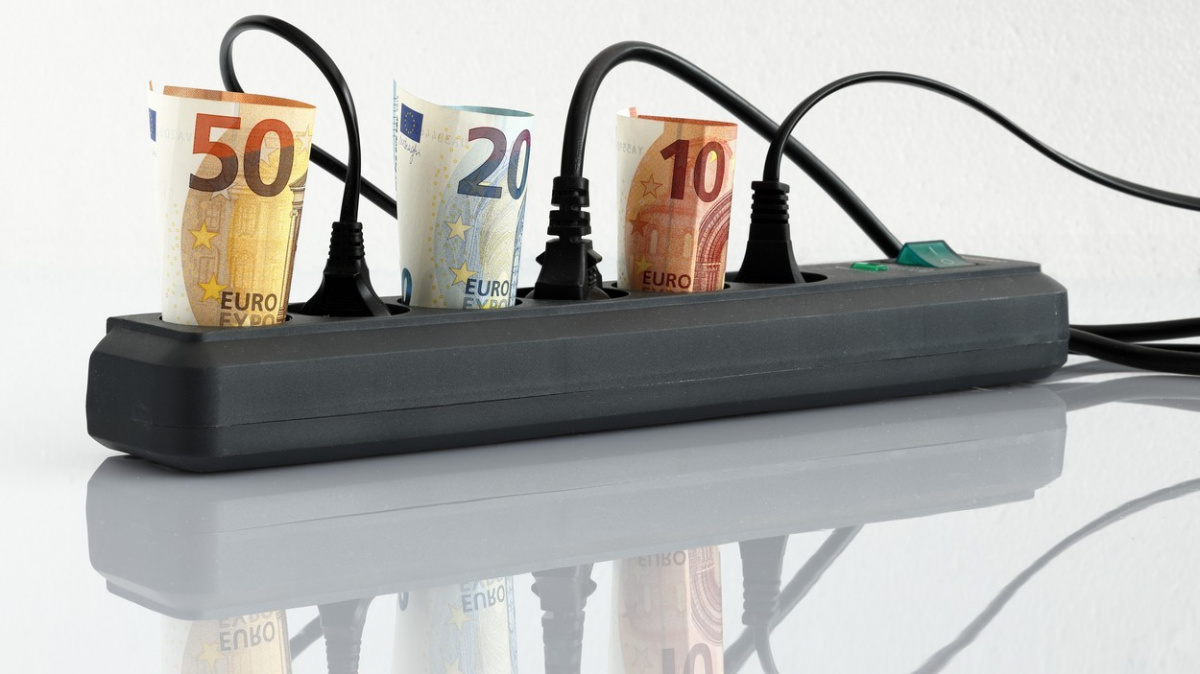 Průměrná cena elektřiny v EU letos prudce stoupla, v Česku byl růst největší