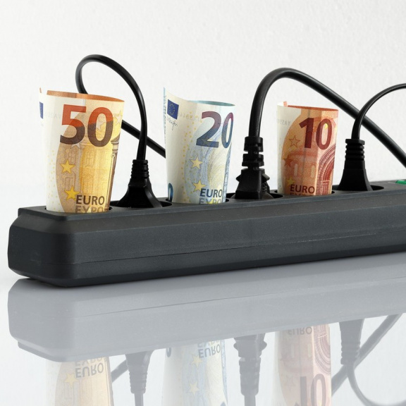 Průměrná cena elektřiny v EU letos prudce stoupla, v Česku byl růst největší