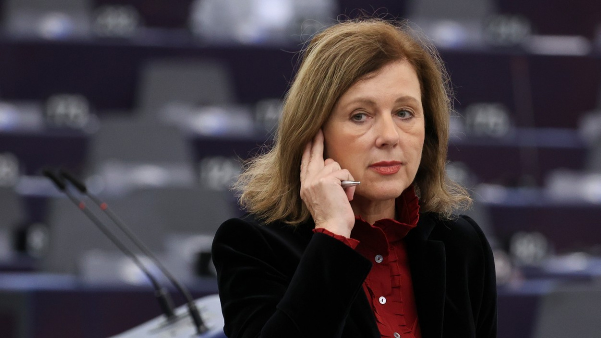 EU chce zabránit „dezinformačním kampaním“ ještě dřív, než se objeví