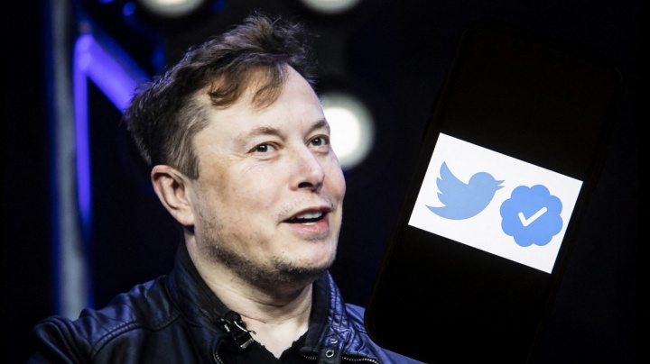 Musk prodal akcie Tesly za 3,95 miliardy dolarů, jeho majetek klesl pod 200 miliard