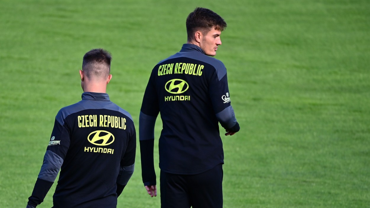 Z reprezentační nominace vypadli útočníci Schick, Hložek a Doležal