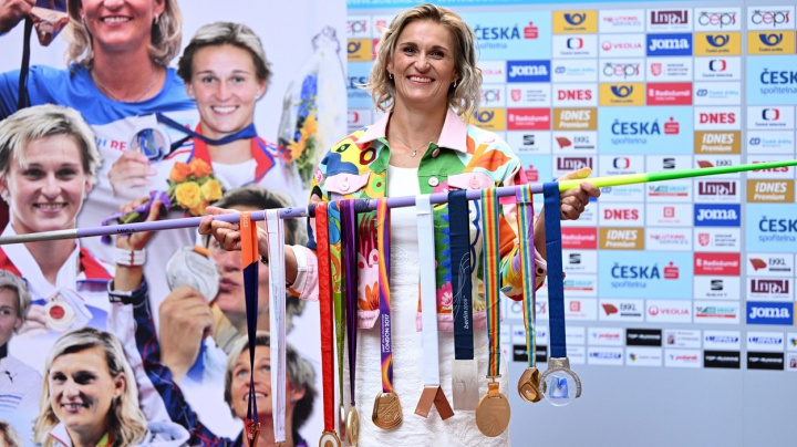 Barbora Špotáková věnovala svou poslední medaili na pomoc dětem z dětských domovů