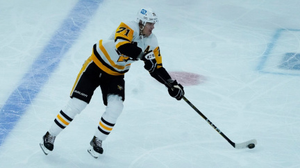Jevgenij Malkin ozdobil tisící start v NHL gólem