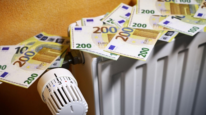 Evropská komise navrhla cenový strop 275 eur za MWh u kontraktů na plyn v TTF