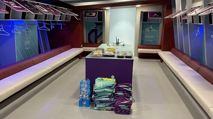 Japonští fotbalisté předali po vítězství nad Německem dokonale uklizenou kabinu