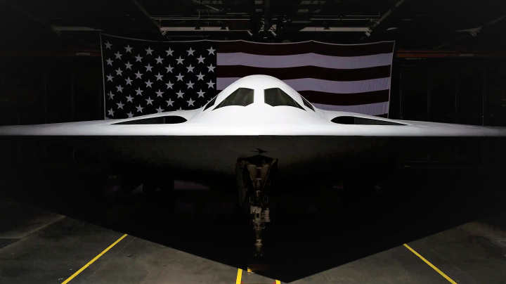 Američané odhalili nový bombardér. ‚Uslyšíte ho, ale neuvidíte‘