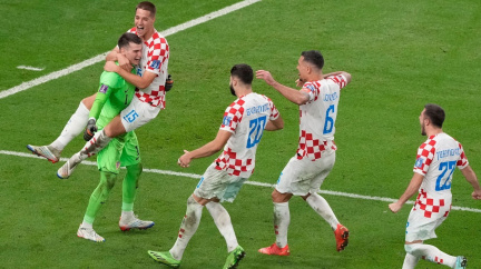 Livakovič vychytal Chorvatům v penaltovém rozstřelu s Japonskem postup do čtvrtfinále
