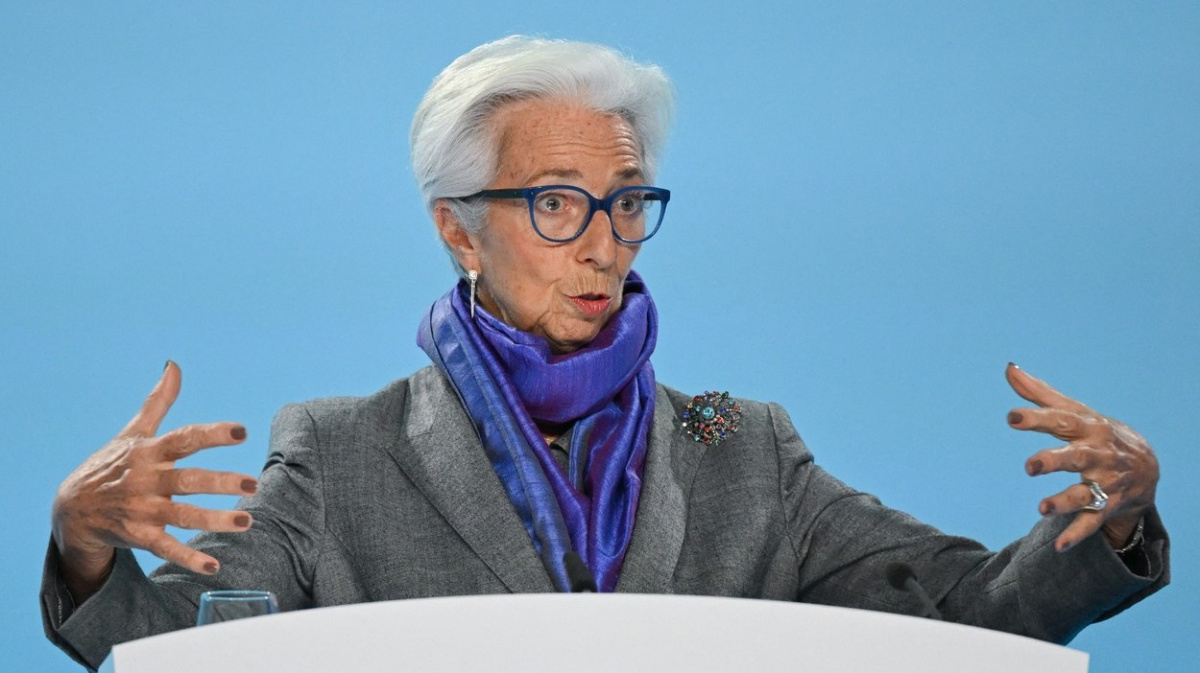 ECB kvůli zmírnění inflace zvýšila základní úrokovou sazbu o půl bodu na 2,50 procenta