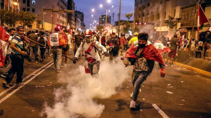 Protivládní protesty v Peru si vyžádaly 18 mrtvých, dva ministři rezignovali