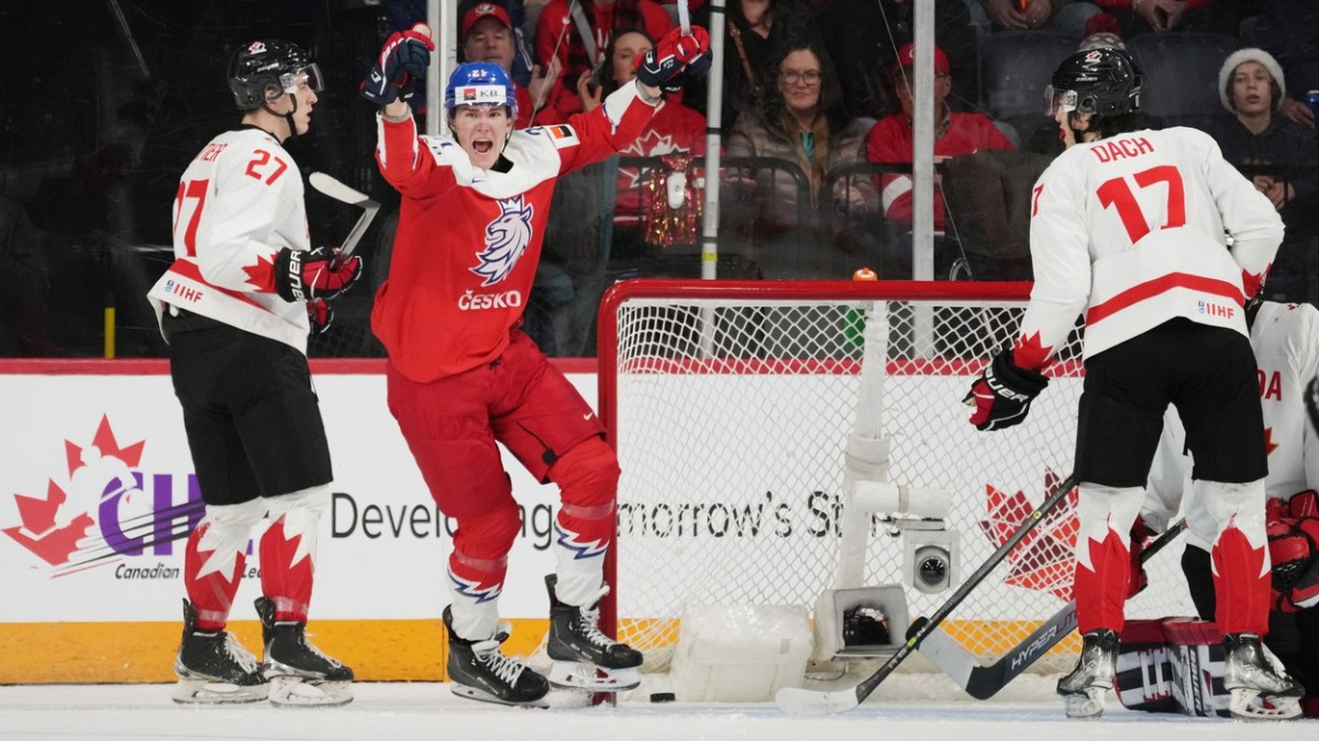 Češi na úvod juniorského MS v hokeji porazili obhájce titulu Kanadu 5:2
