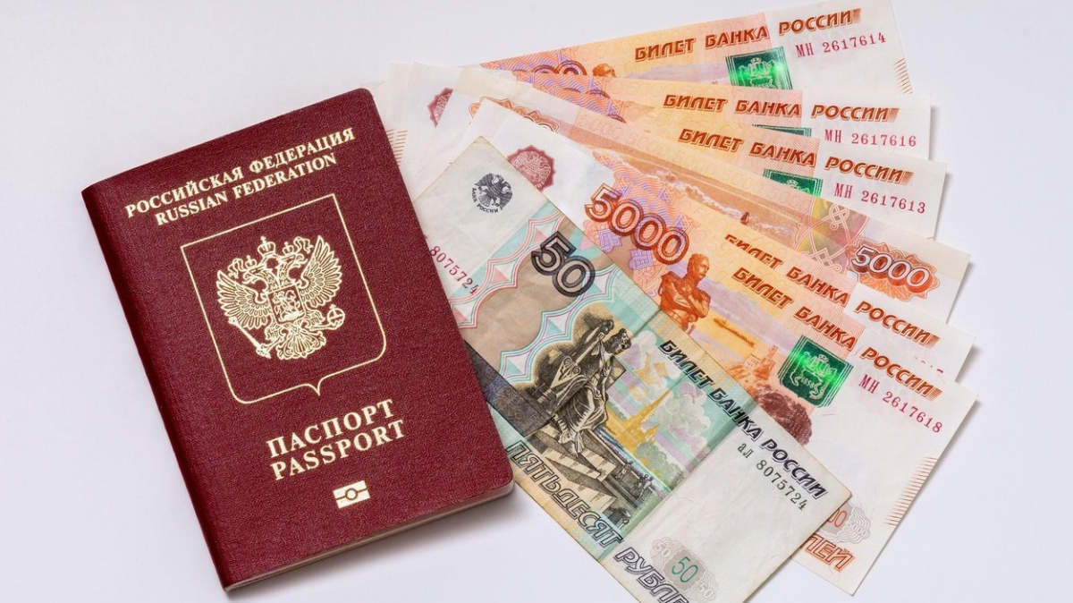 Česko může uvalit národní sankce vůči cizincům při protiprávním jednání