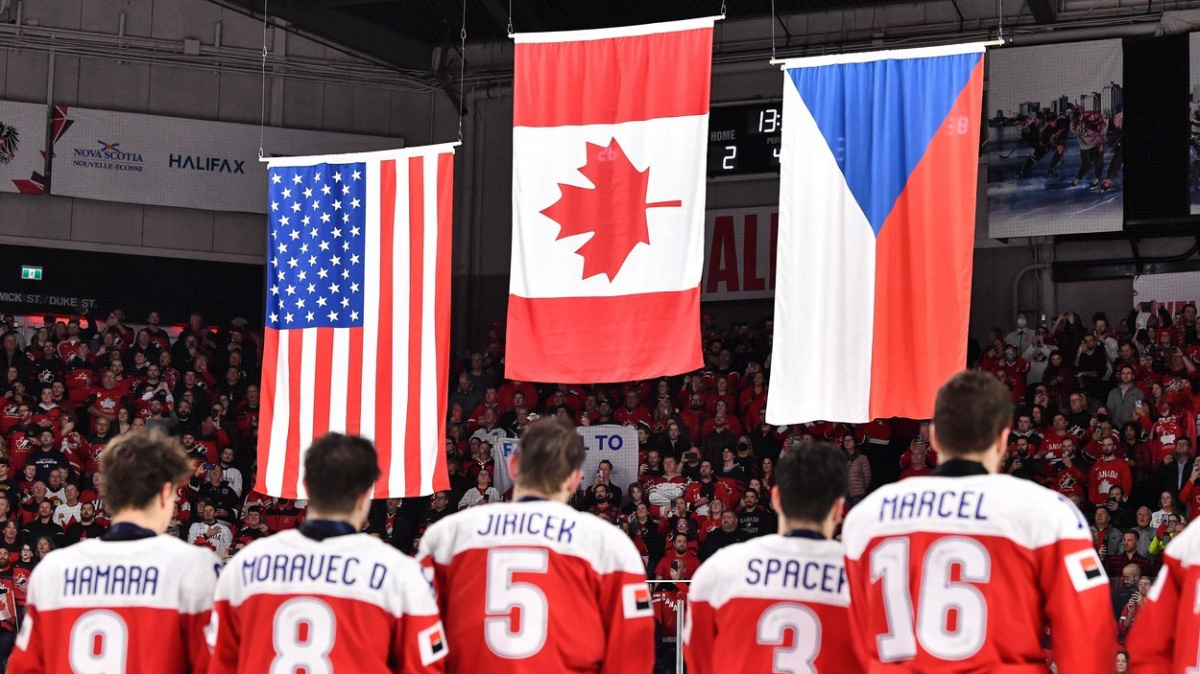 Úspěšná dvacítka je zpátky v Česku, zklamání z finálové prohry nahrazuje radost