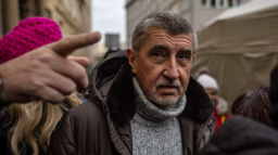 Aktualizováno: Babiš kvůli výhrůžkám zrušil kontaktní kampaň a požádal policii o ochranu