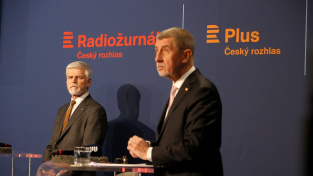 Petr Pavel a Andrej Babiš v poslední předvolební debatě na Radiožurnálu