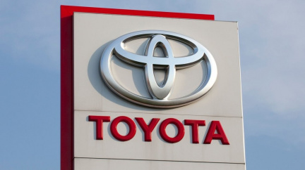 Největším prodejcem aut na světě je už třetí rok v řadě Toyota