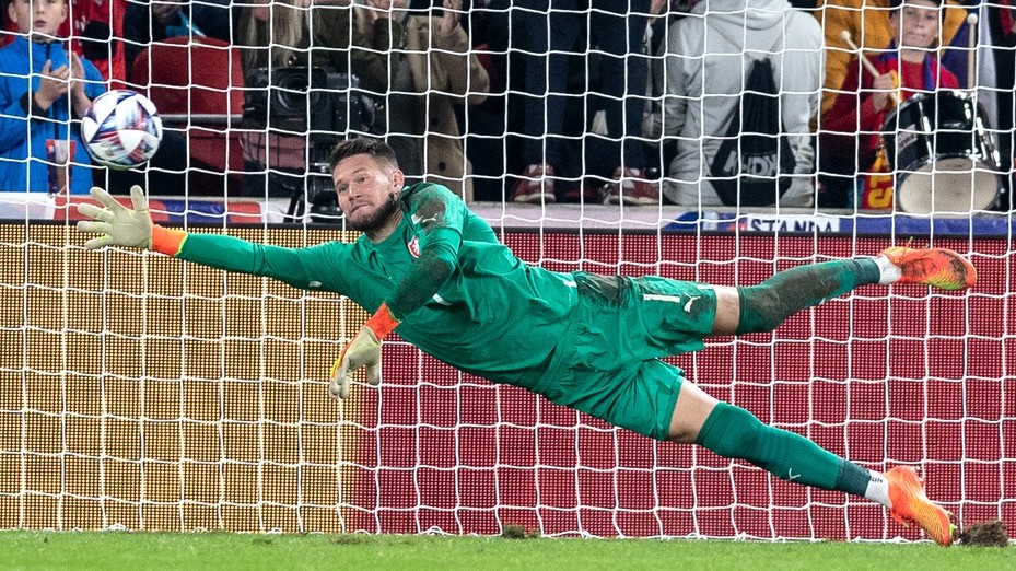 Vaclík přestoupil z Olympiakosu do druholigového Huddersfieldu