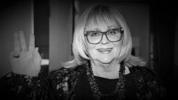 Zemřela Naďa Urbánková. Proslavily ji hity Drahý můj nebo Závidím