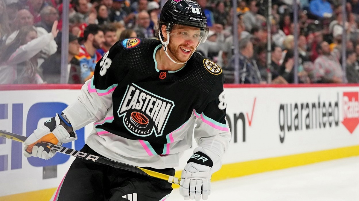 Pastrňák pokořil Ovečkina a pomohl své divizi k výhře v All-Star Game