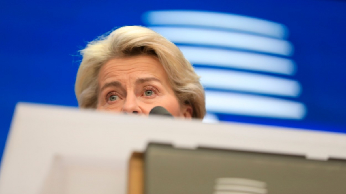 NYT dal k soudu netransparentní komunikaci von der Leyenové s Pfizerem