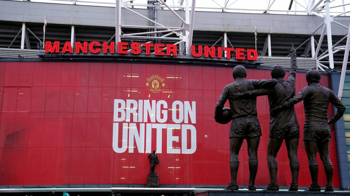 Manchester United chce koupit i syn bývalého katarského premiéra