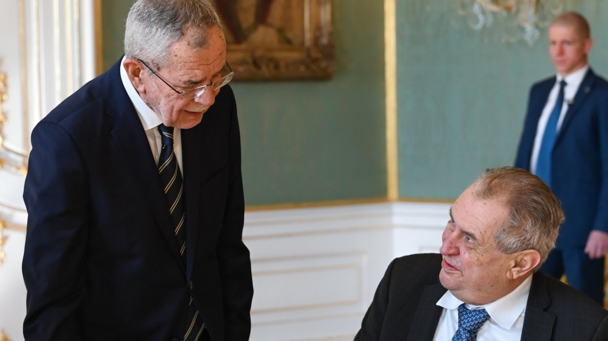 Rakousko by podle Zemana mohlo být mediátorem mezi Ruskem a Ukrajinou